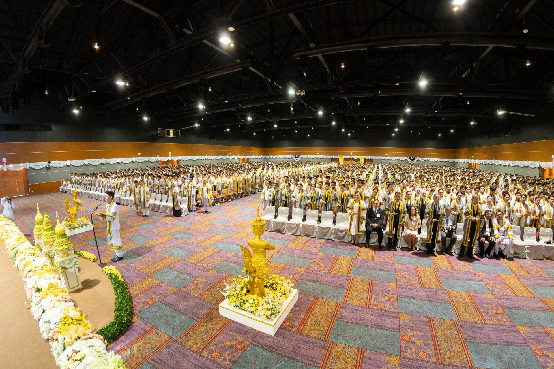 บรรยากาศพิธีพระราชทานปริญญาบัตร